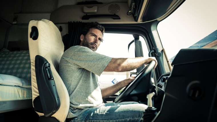 Finding The Right Truck Driving School In Calgary – Tips For Drivers