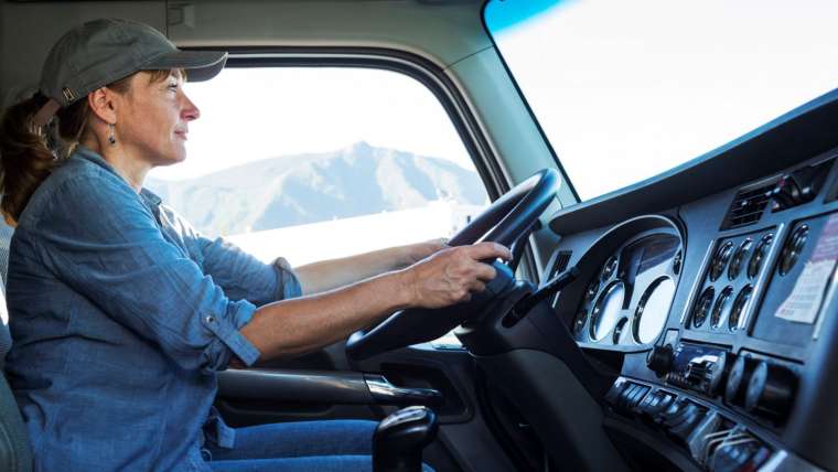 Is Being a Trucker Really a Good Career Choice in Canada?